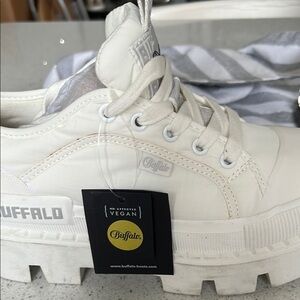 Buffalo Women's White Chunky Sneakers Brand New